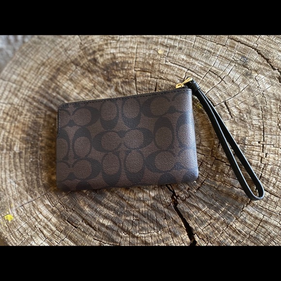 Coach Signature Leather Corner Zip Wristlet - Picture 3 of 3